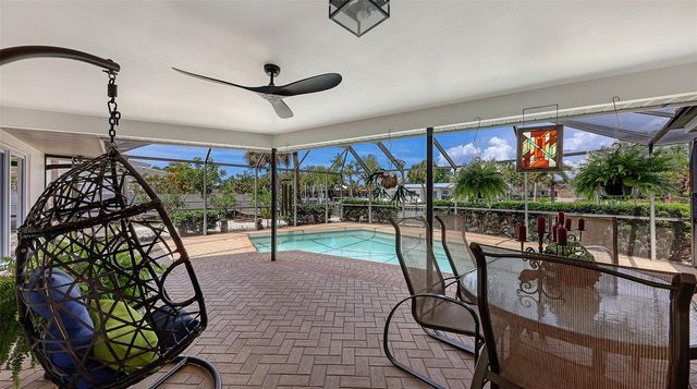589 COMMONWEALTH LANE, Sarasota, FL 34242