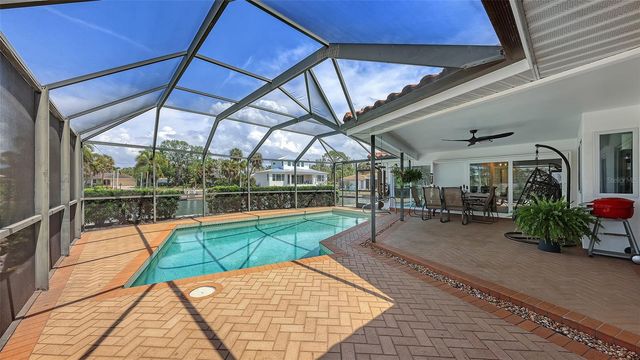 589 COMMONWEALTH LANE, Sarasota, FL 34242