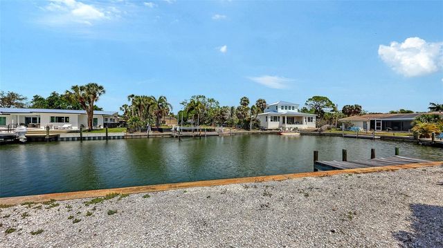 589 COMMONWEALTH LANE, Sarasota, FL 34242