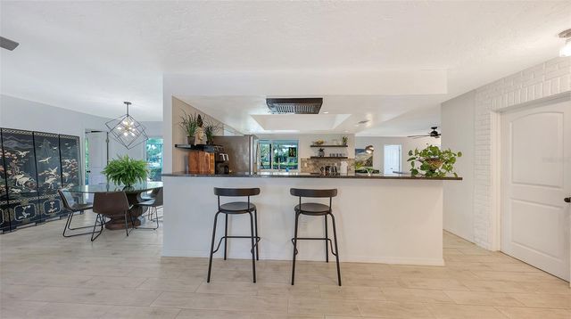 589 COMMONWEALTH LANE, Sarasota, FL 34242