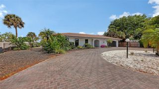 589 COMMONWEALTH LANE, Sarasota, FL 34242