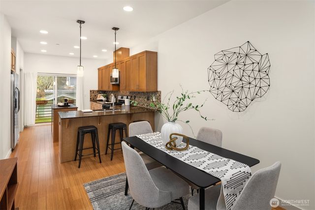 1139 Bradner Place S, Seattle, WA 98144