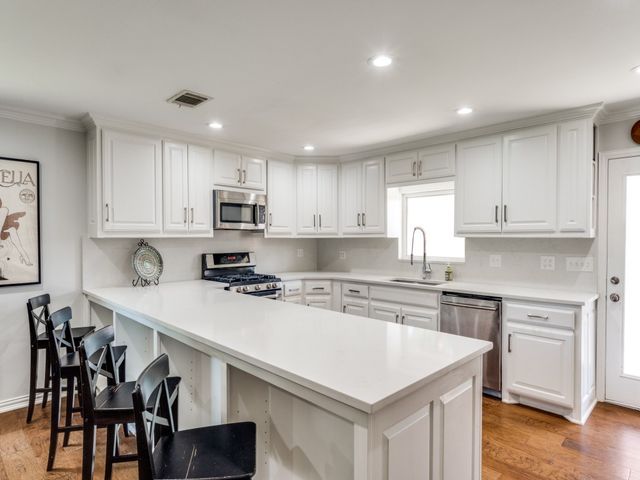 6661 Hillwood Lane, Dallas, TX 75248