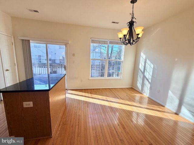 9710 WASHINGTONIAN BLVD, Gaithersburg, MD 20878