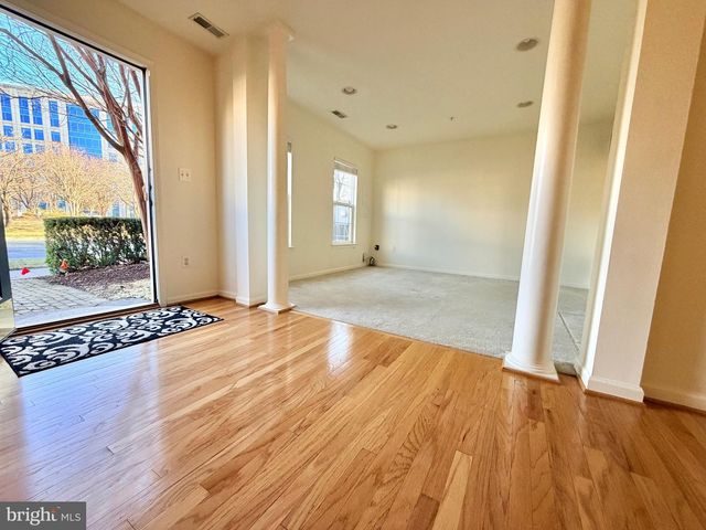 9710 WASHINGTONIAN BLVD, Gaithersburg, MD 20878