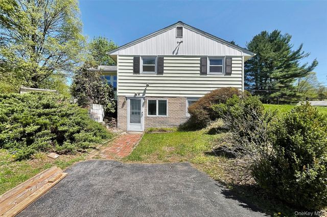 2 Long Meadow Drive, Staatsburg, NY 12580