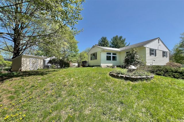2 Long Meadow Drive, Staatsburg, NY 12580