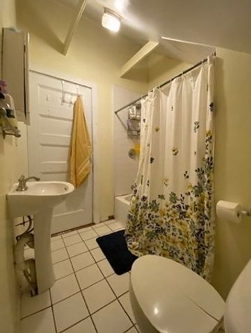 124 Calumet St 3, Boston, MA 02120