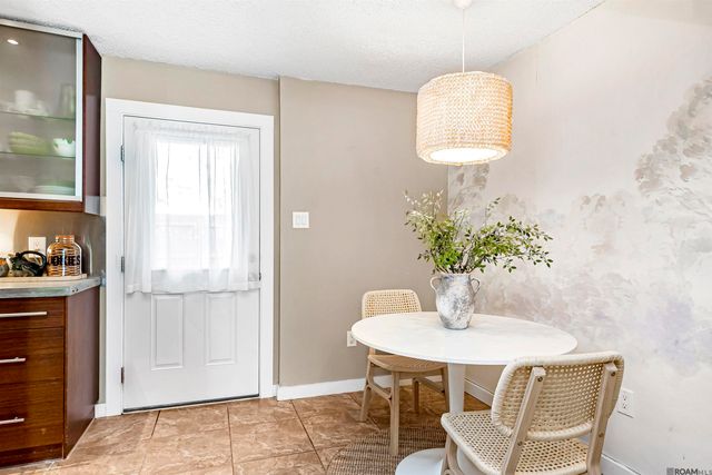 8449 E Cypress Point Ct, Baton Rouge, LA 70809