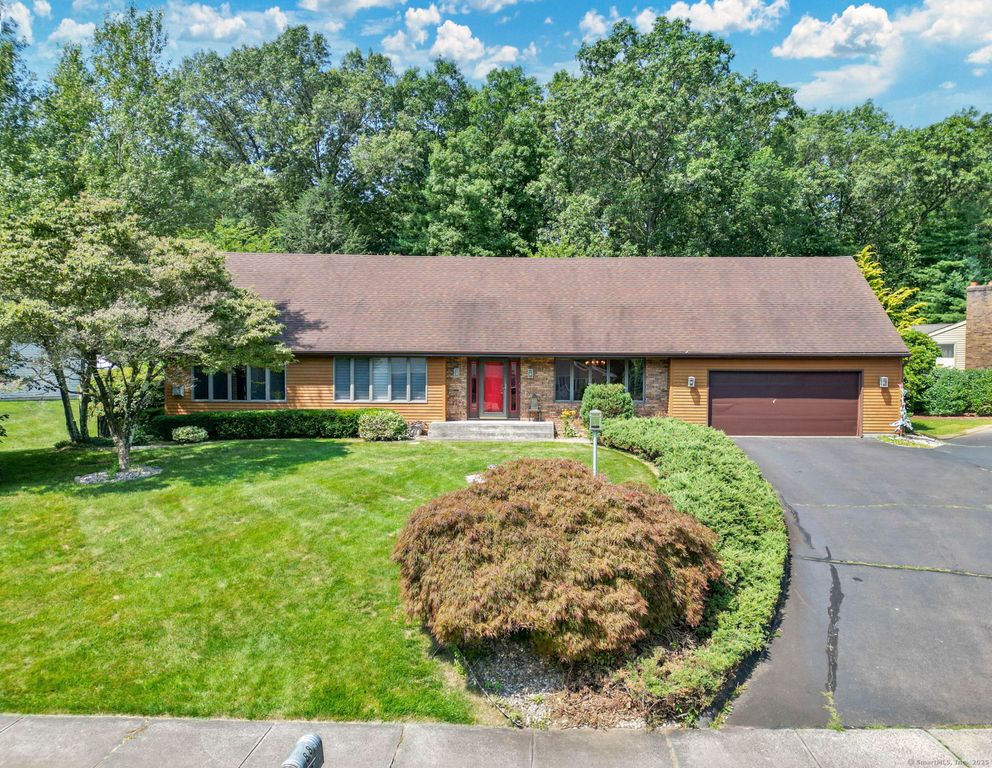 88 Andreis Trail, South Windsor, CT 06074