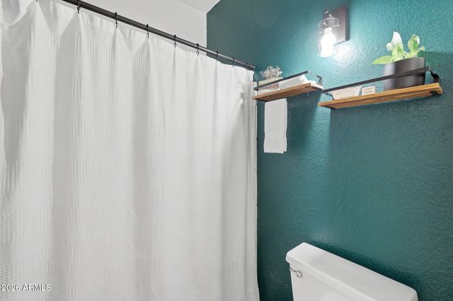 5757 W EUGIE Avenue 2073, Glendale, AZ 85304