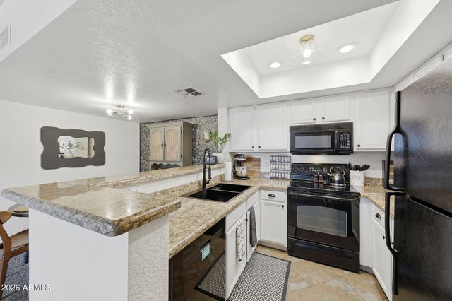 5757 W EUGIE Avenue 2073, Glendale, AZ 85304