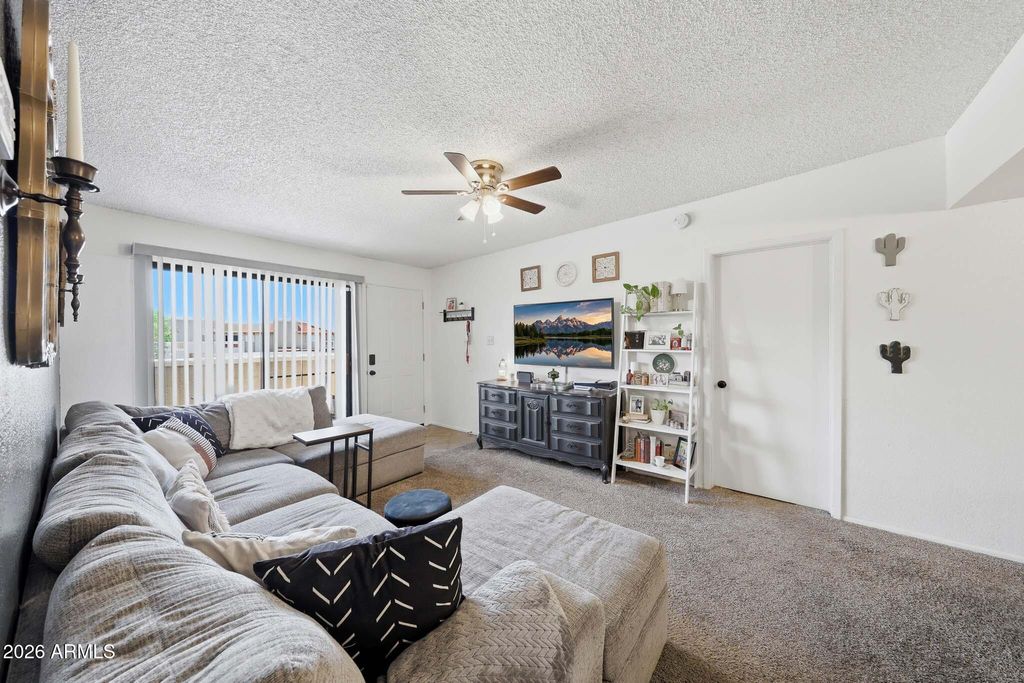 5757 W EUGIE Avenue 2073, Glendale, AZ 85304