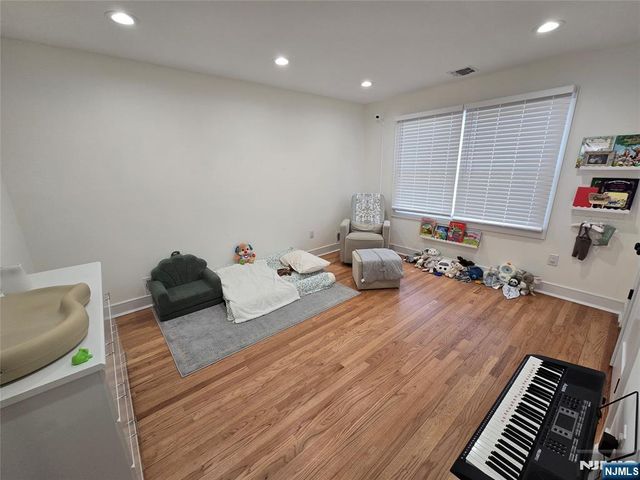 38 Bobbink Terrace, East Rutherford, NJ 07073