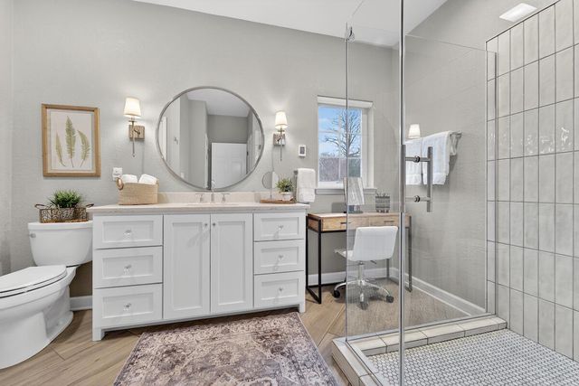 W162N5503 Westwind DRIVE, Menomonee Falls, WI 53051