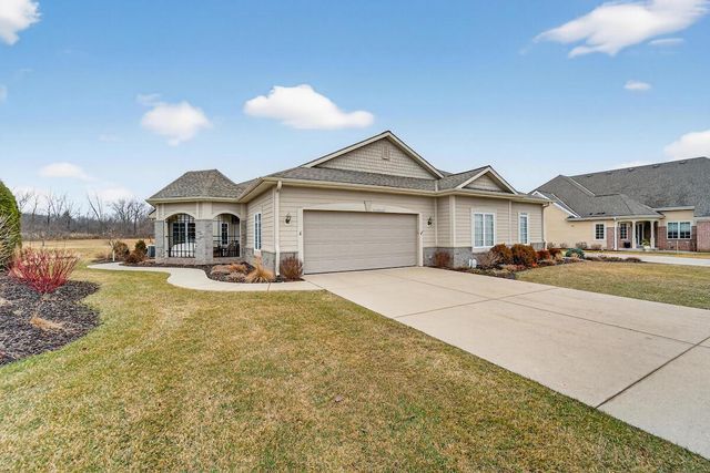 W162N5503 Westwind DRIVE, Menomonee Falls, WI 53051