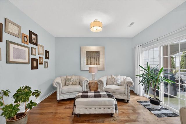 W162N5503 Westwind DRIVE, Menomonee Falls, WI 53051