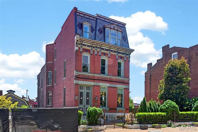 2612 S 12th Street, St Louis, MO 63118