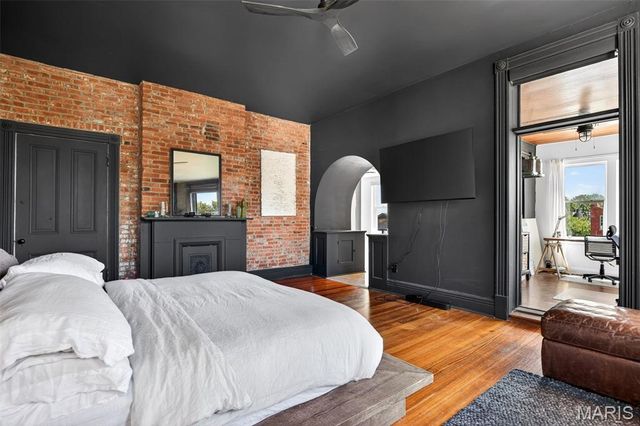 2612 S 12th Street, St Louis, MO 63118