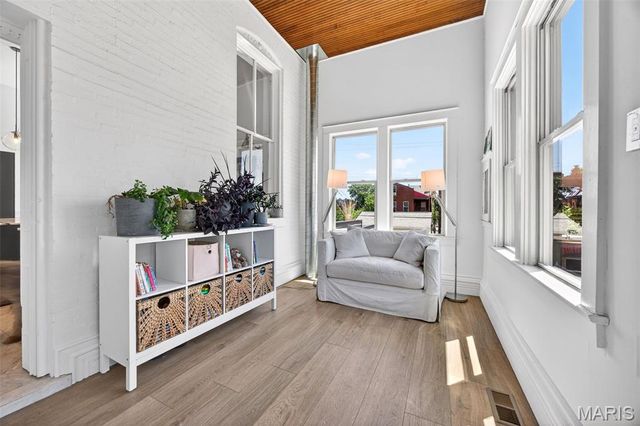 2612 S 12th Street, St Louis, MO 63118