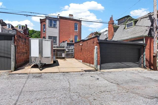 2612 S 12th Street, St Louis, MO 63118