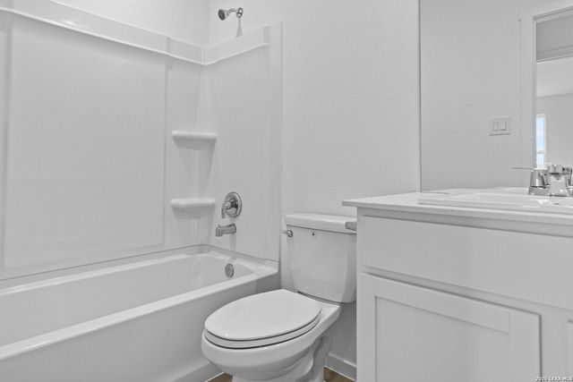 12907 Kathleen St, St Hedwig, TX 78152