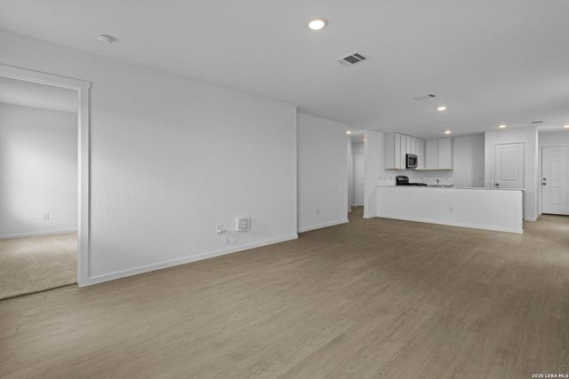 12907 Kathleen St, St Hedwig, TX 78152