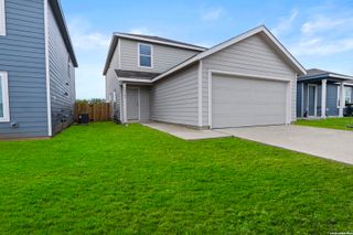 12907 Kathleen St, St Hedwig, TX 78152