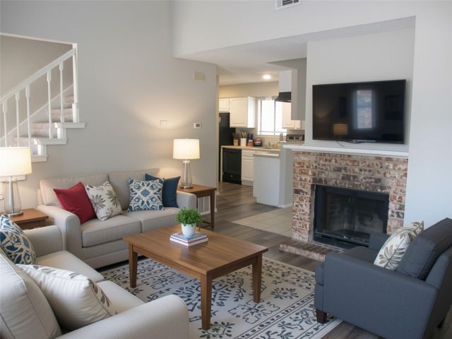 509 Algerita DR B, Georgetown, TX 78628