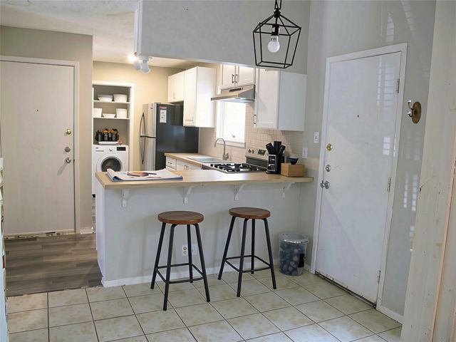 509 Algerita DR B, Georgetown, TX 78628