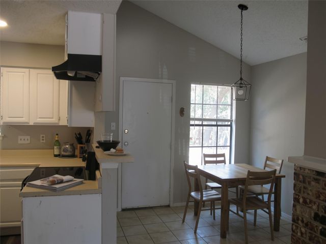 509 Algerita DR B, Georgetown, TX 78628