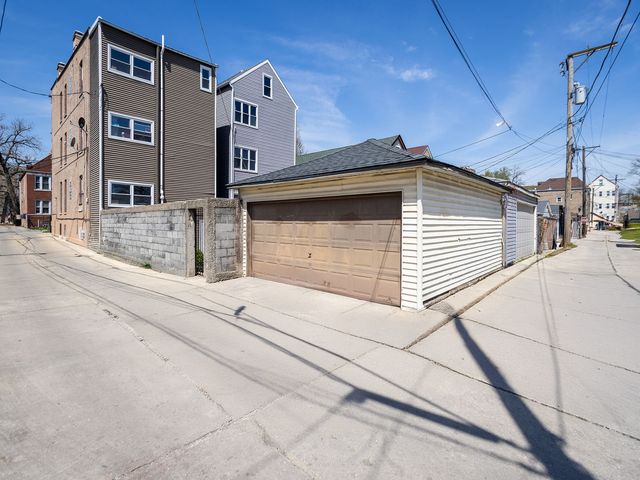 1643 S Fairfield Avenue, Chicago, IL 60608