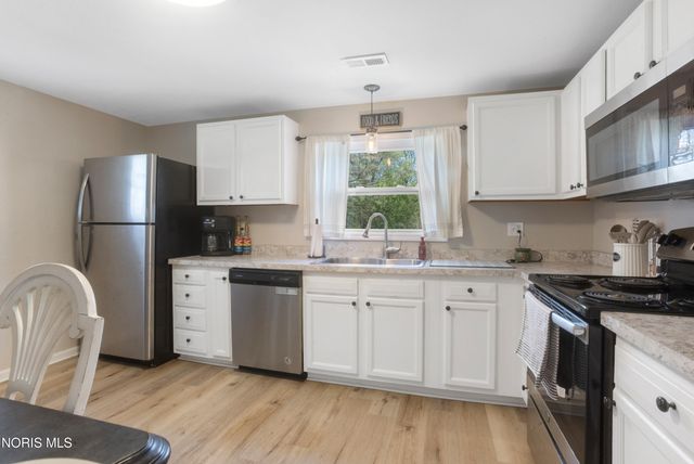 5236 Calvin Avenue, Sylvania, OH 43560