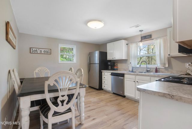 5236 Calvin Avenue, Sylvania, OH 43560