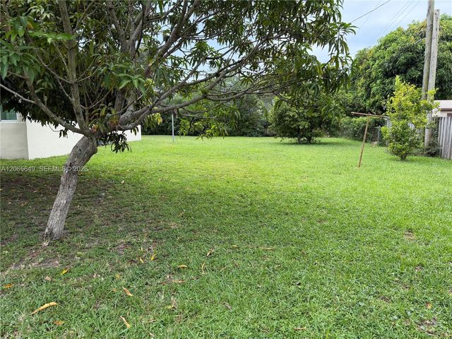 10860 NE 11th Avenue, Miami, FL 33161