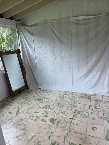 10860 NE 11th Avenue, Miami, FL 33161