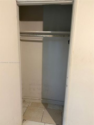 10860 NE 11th Avenue, Miami, FL 33161