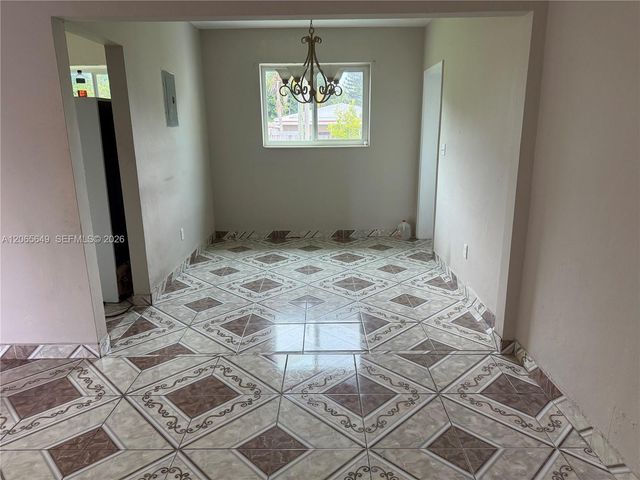 10860 NE 11th Avenue, Miami, FL 33161