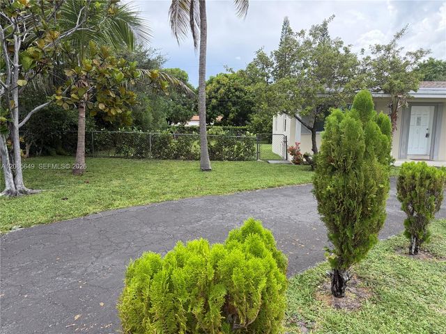 10860 NE 11th Avenue, Miami, FL 33161