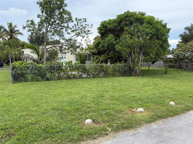 10860 NE 11th Avenue, Miami, FL 33161