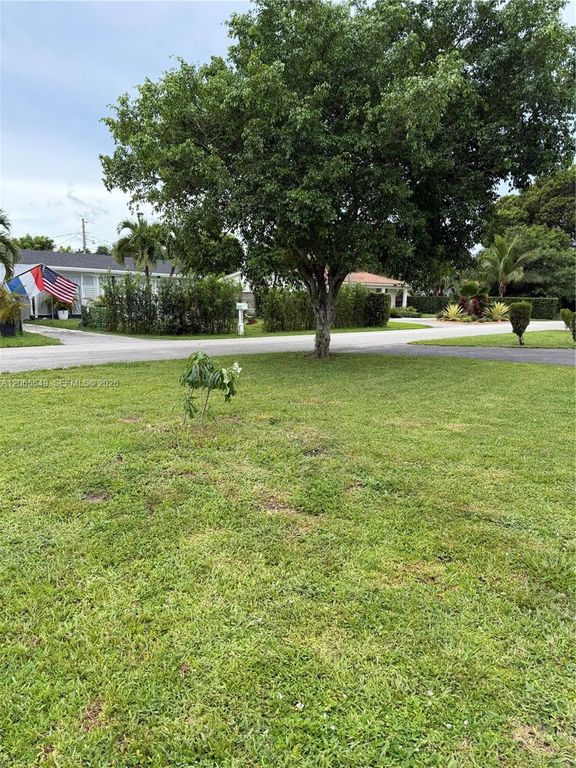 10860 NE 11th Avenue, Miami, FL 33161
