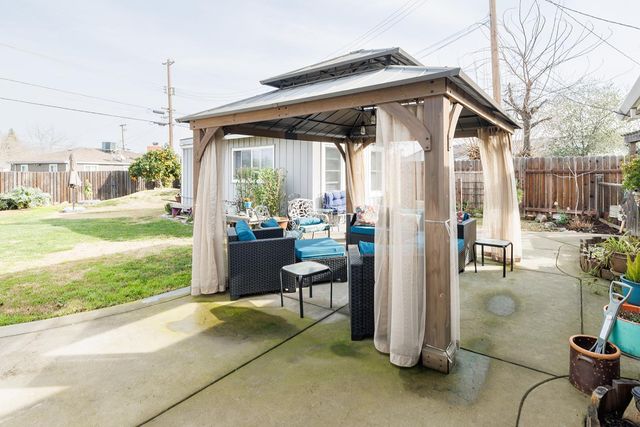 1178 Brookside Ln, Lincoln, CA 95648