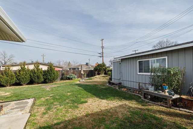 1178 Brookside Ln, Lincoln, CA 95648