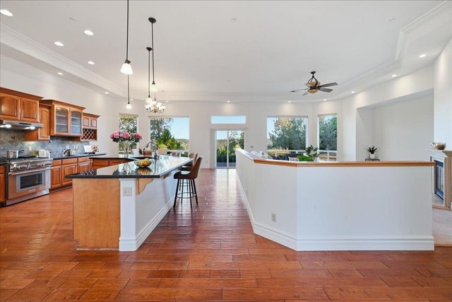 19372 Buck Ridge Rd, Grass Valley, CA 95949