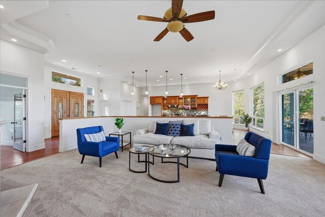 19372 Buck Ridge Rd, Grass Valley, CA 95949