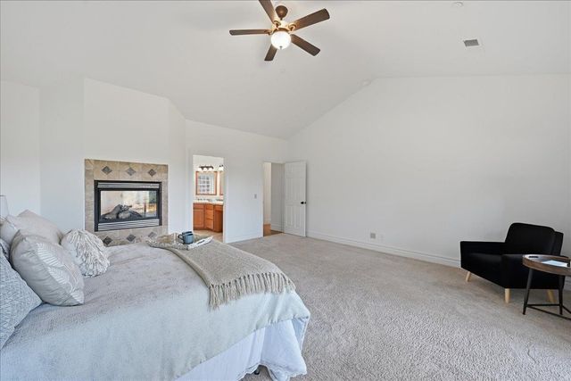 19372 Buck Ridge Rd, Grass Valley, CA 95949