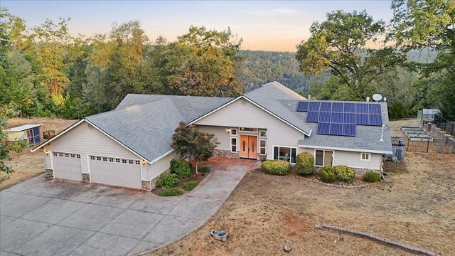 19372 Buck Ridge Rd, Grass Valley, CA 95949
