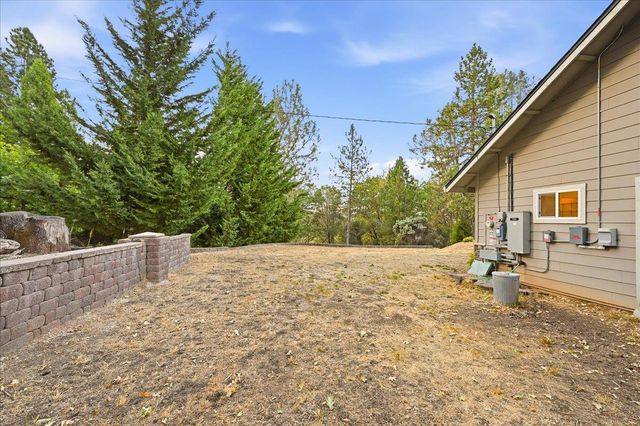 19372 Buck Ridge Rd, Grass Valley, CA 95949