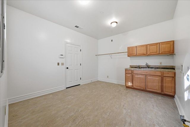19372 Buck Ridge Rd, Grass Valley, CA 95949