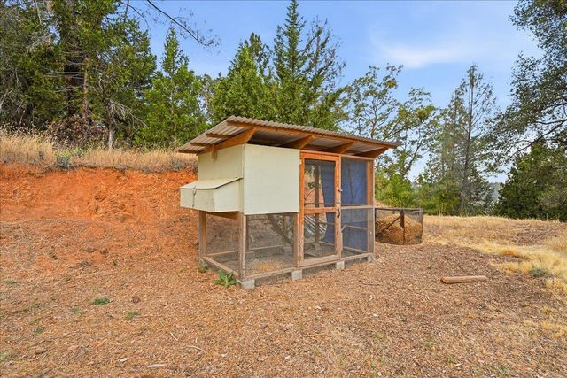 19372 Buck Ridge Rd, Grass Valley, CA 95949